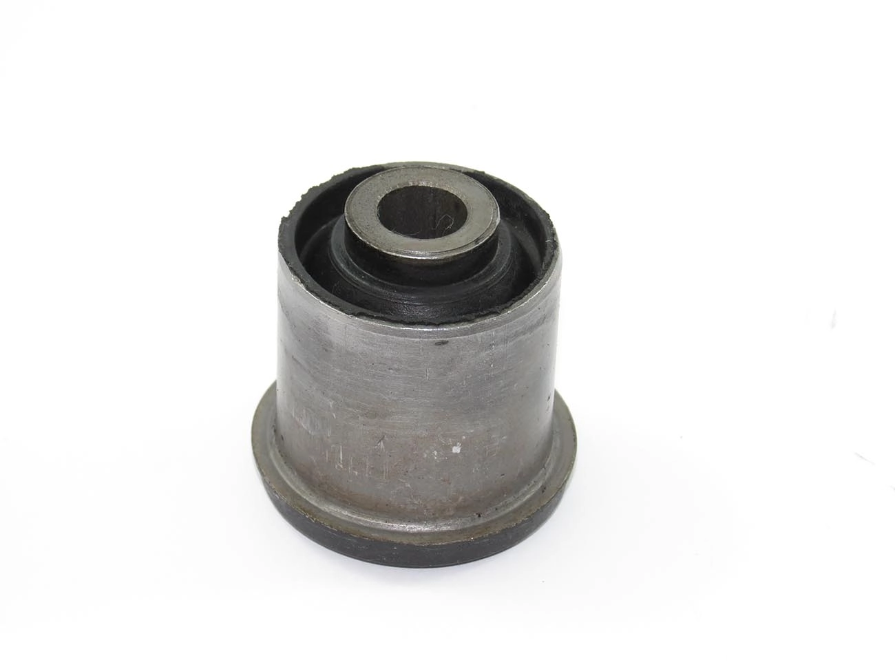 BUCHA DA BANDEJA SUPERIOR NISSAN FRONTIER 1998/2006 - SUSPENSAO DIANTEIRA