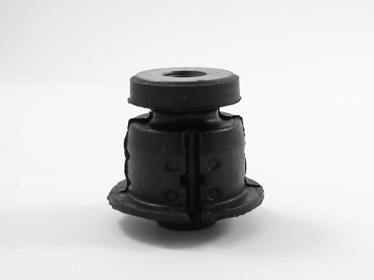 BUCHA SUSPENSAO VW GOL/VOYAGE/PARATI/SAVEIRO 86/97 10MM - DIANTEIRA QUADRO