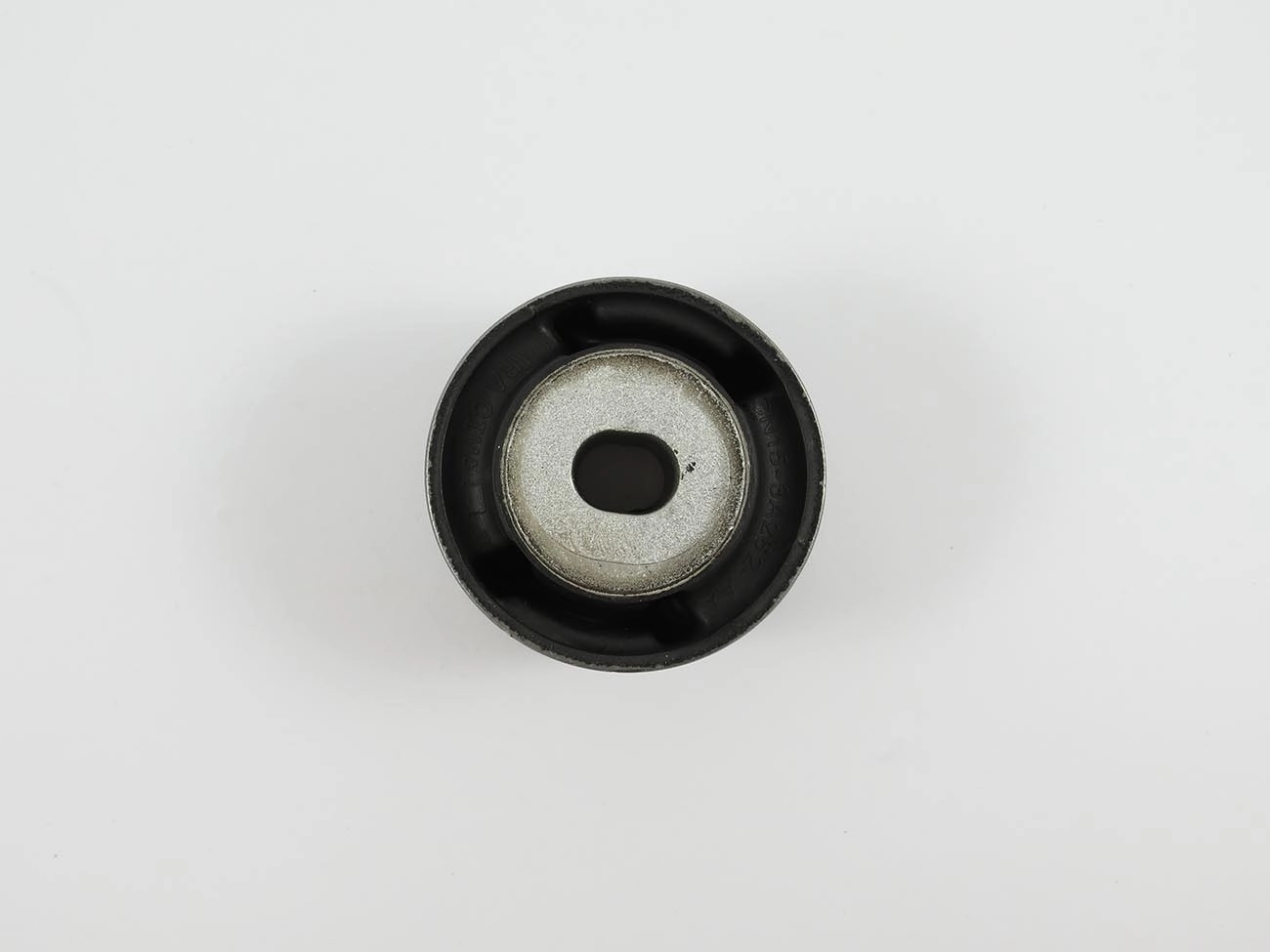 BUCHA TRASEIRA BANDEJA DIANTEIRA FORD NOVA ECOSPORT 13/ - NEW FIESTA 10/19