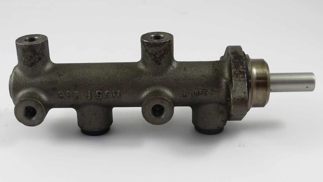 CILINDRO MESTRE FREIO DUPLO 20.63MM VW QUANTUM 85/90 13/16