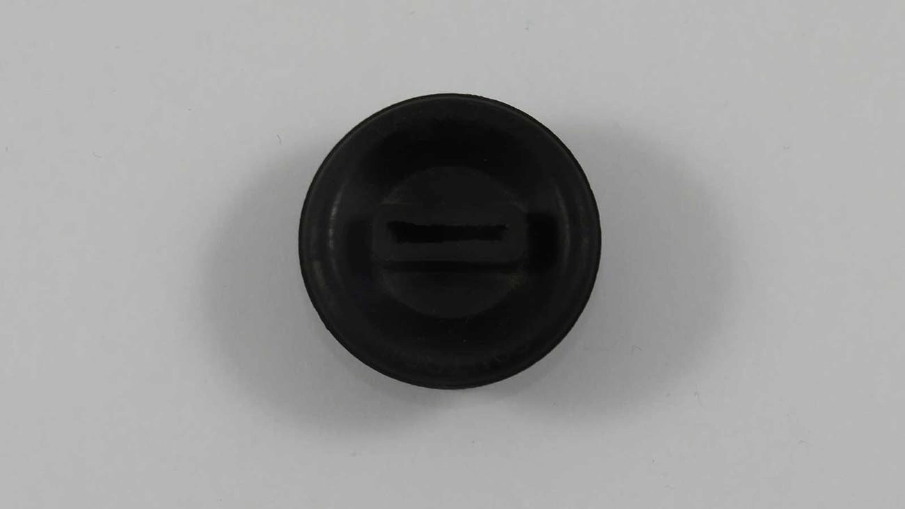 TAPA-PO CILINDRO RODA VW KOMBI /82 TRASEIRO