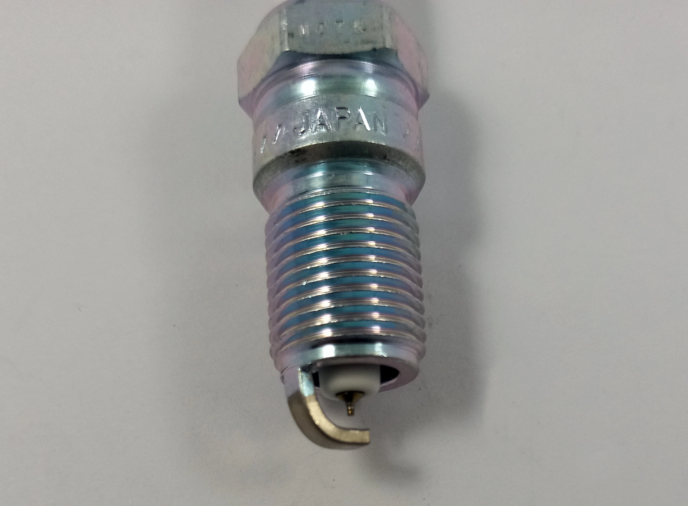 VELA IGNICAO FORD FOCUS 2.0 16V 2005/2008 CAMBIO AUTOMATICO - VOLVO C30 2007/ - IRIDIUM