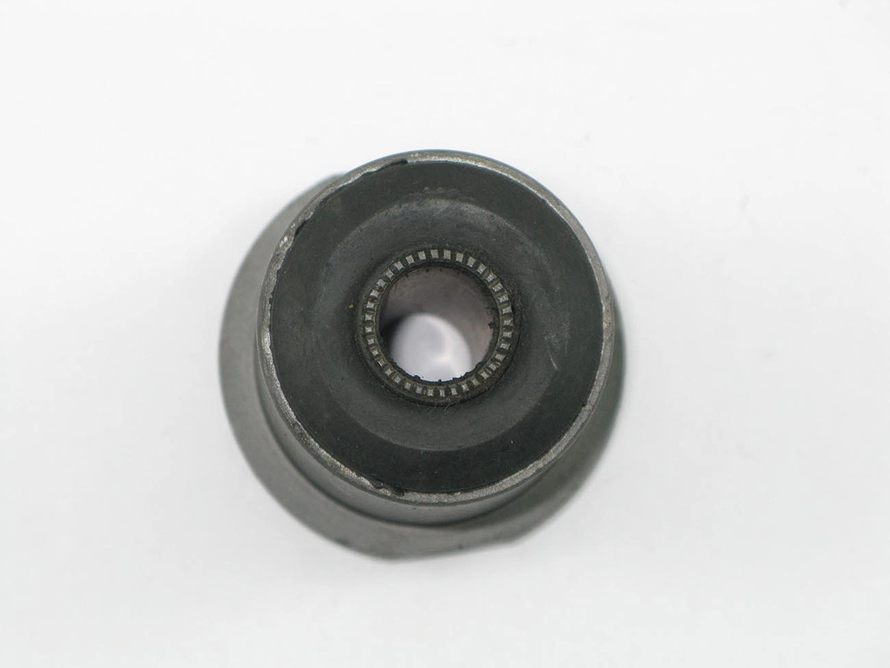 BUCHA MAIOR DA BANDEJA INFERIOR FORD RANGER 4X2/4X4 1998/2012 - 17X50X83MM