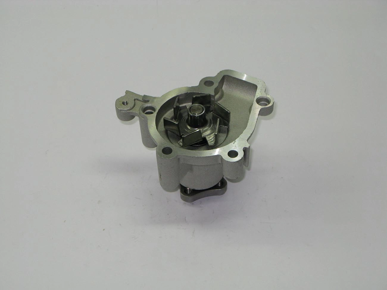 BOMBA AGUA HYUNDAI I30 2.0 08/ - TUCSON 2.0 04/10 - ELANTRA 1.8/2.0 95/07 - SPORTAGE 2.0 16V 02/05