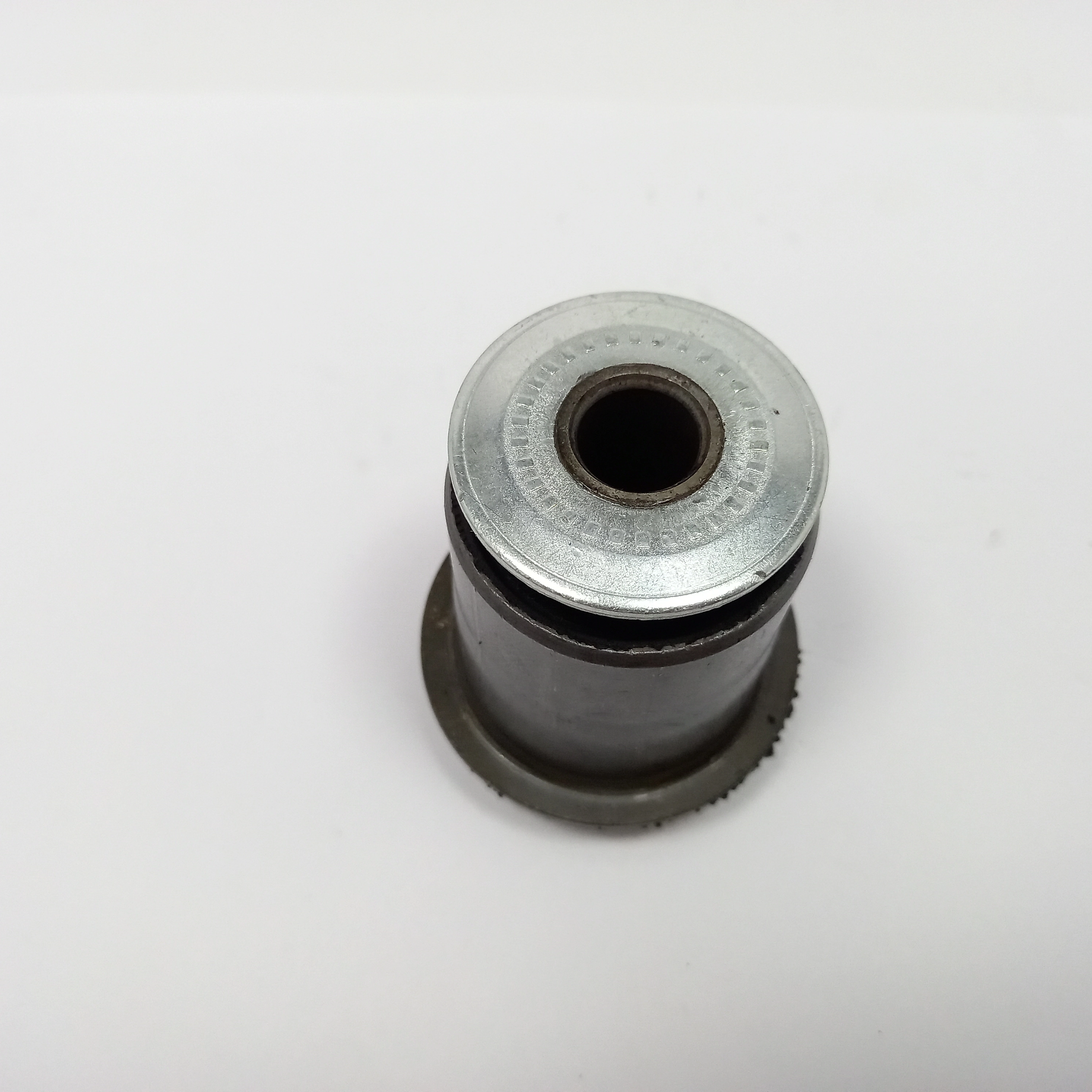 BUCHA BANDEJA INFERIOR TOYOTA HILUX 2005/2015 - SUSPENSAO DIANTEIRA BUCHA MENOR