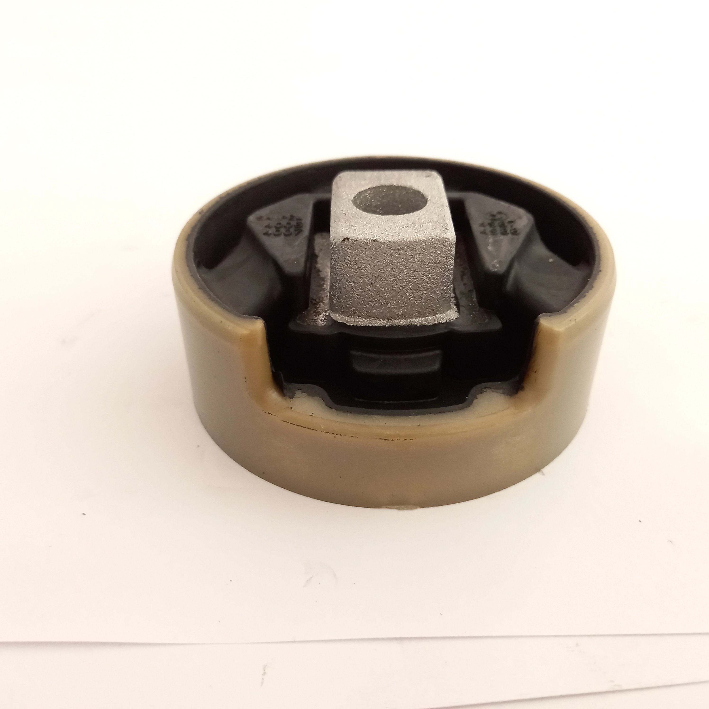 BUCHA INFERIOR LIMITADOR TORCAO AUDI A3 13/ VW GOLF TSI 14/ GTI 14/18