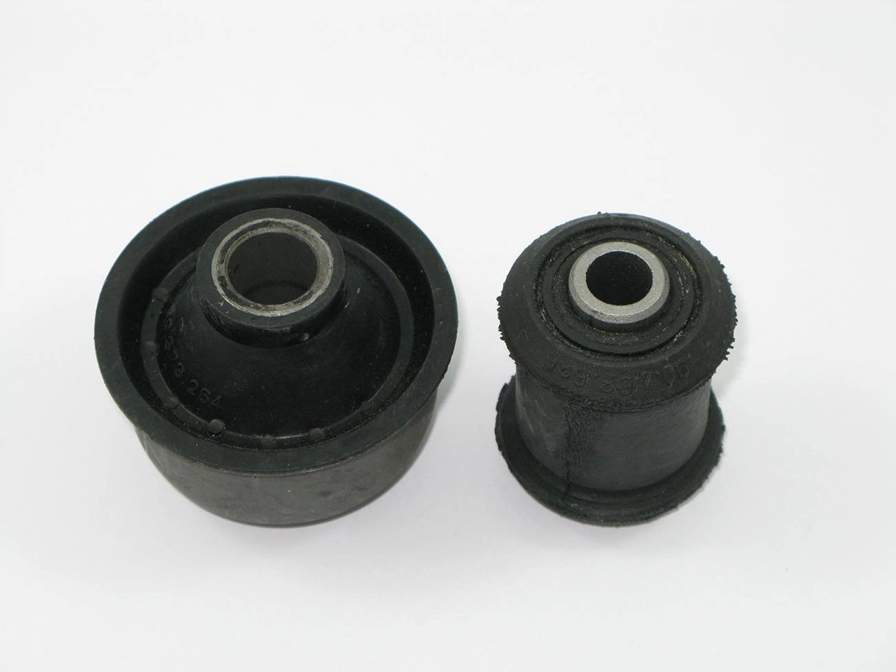 KIT BUCHAS BANDEJA SUSPENSÃO DIANTEIRA PARA UM LADO GM VECTRA 1994/1996