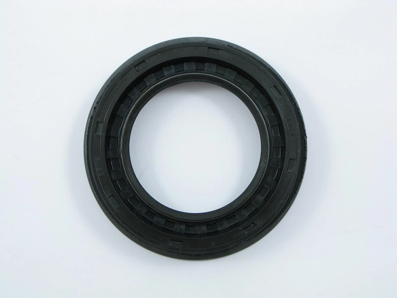 RETENTOR PINHÃO DO DIFERENCIAL FORD F-12000/14000 - VW 14.140/14.210/15.150/16.170/16.210/16.220