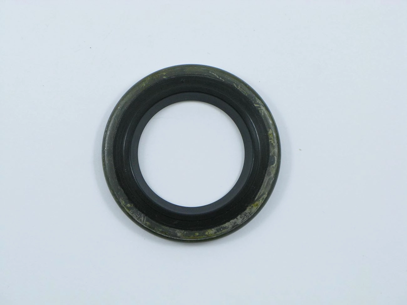 RETENTOR CUBO RODA TRASEIRO 39,10X62,20X6,40MM TRASEIRA WILLYS F-75/RURAL 67/68 INTERNO GM VERANEIO 67/70 EXTERNO 39,10X62,20X6,4