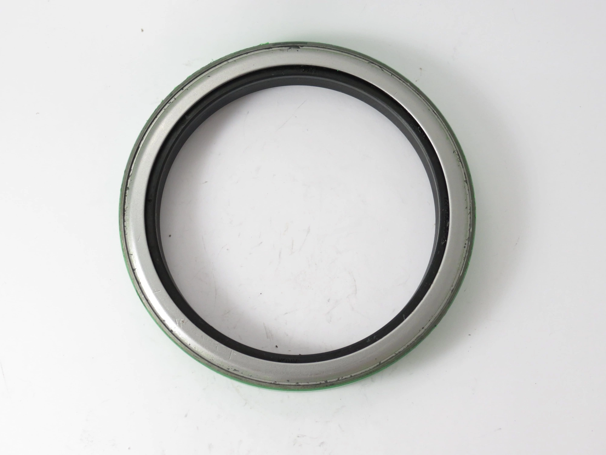 RETENTOR CUBO DE RODA DIANTEIRA VALTRA/VALMET 128/148 - 127X158,83X24MM