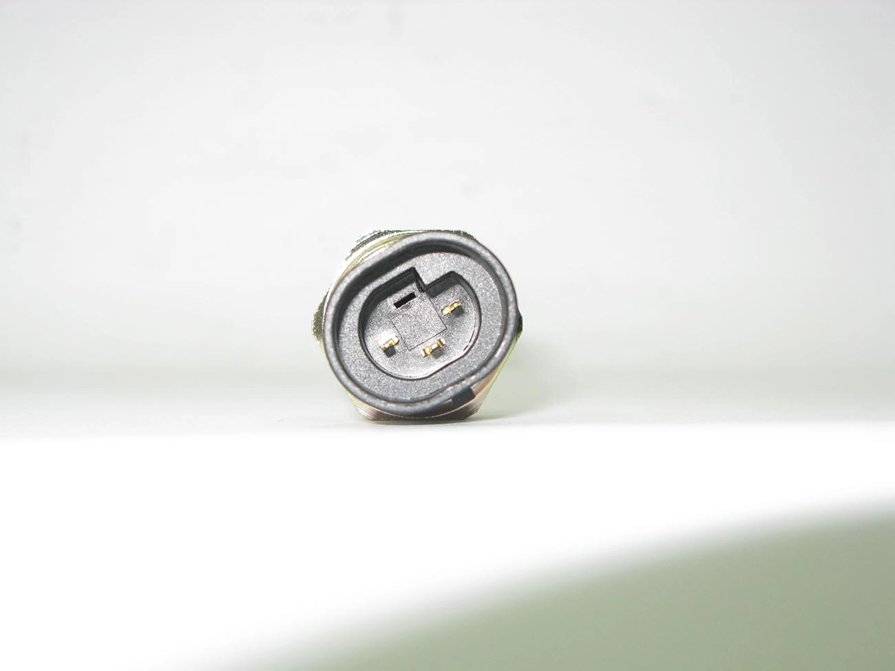 INTERRUPTOR PRESSÃO ÓLEO OLEO GM ASTRA/CELTA/CORSA/MONZA/OMEGA/VECTRA 3 TERMINAIS GASOLINA
