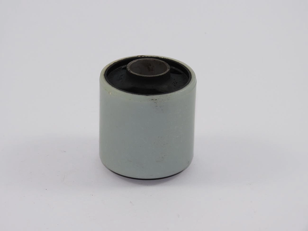 BUCHA TRASEIRA BANDEJA SUSPENSÃO DIANTEIRA REFIL SEM SUPORTE FORD ECOSPORT 02/12 FIESTA 02/14 FOCUS 00/ KA 08/13