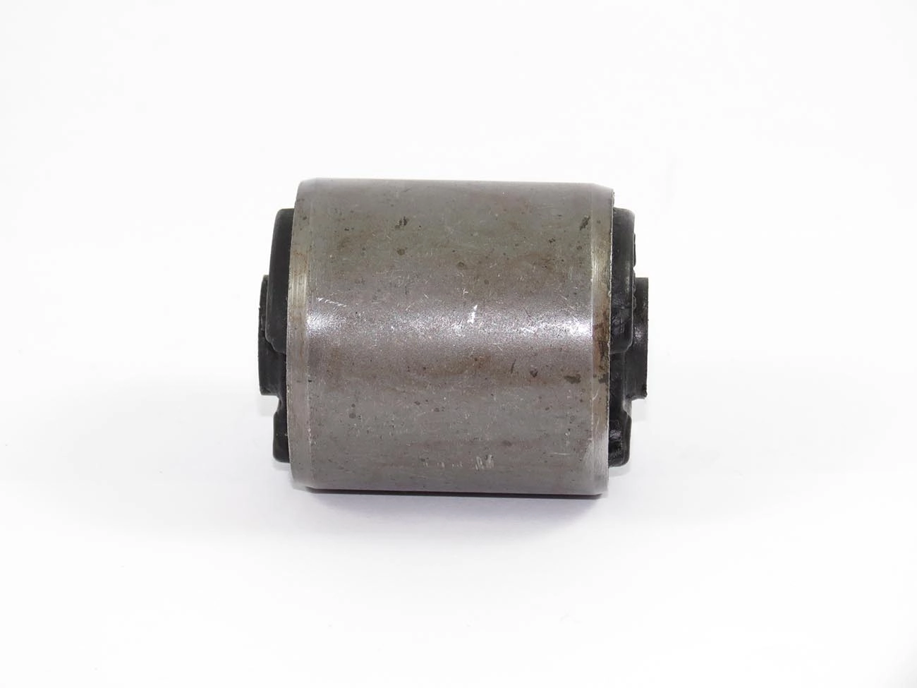 BUCHA EIXO FIAT TEMPRA 92/ - TRASEIRO BRACO LONGITUDINAL