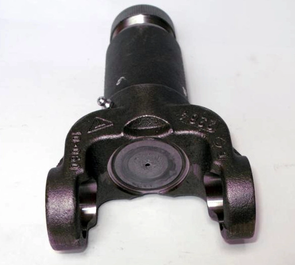 LUVA CARDAN 16 ESTRIAS PARA CRUZETA 5-12213XS FORD F-750/21000 CARGO 1113/1415 VW 7.110/11.130/13.130 5-12213X