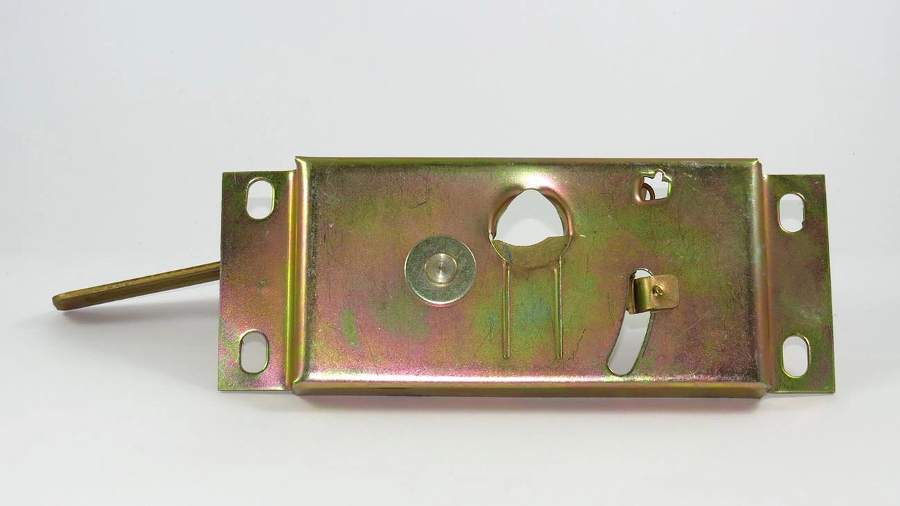 FECHADURA CAPO GM D-60/70/80 - 79/84 - DIANTEIRO INFERIOR