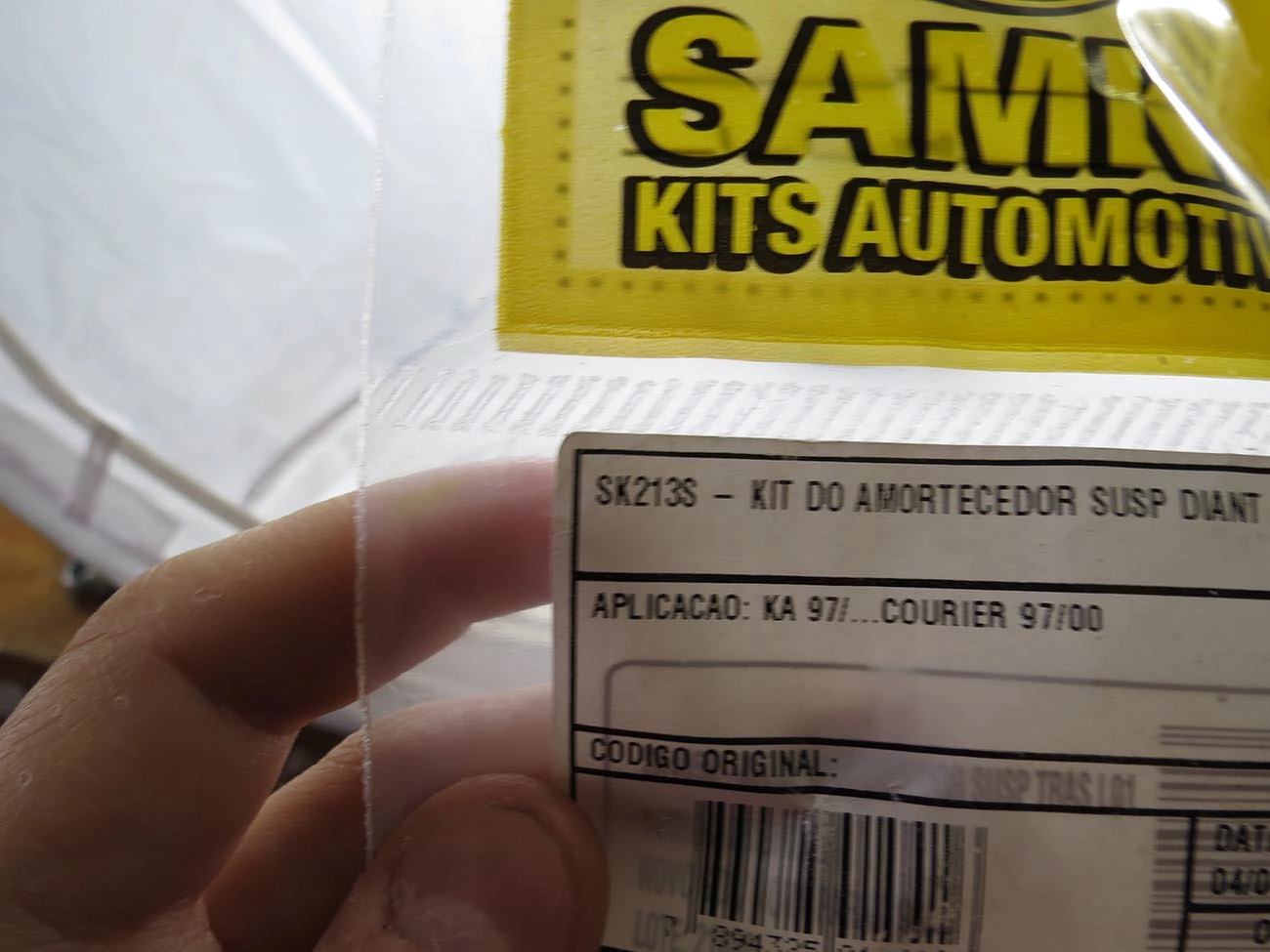 KIT AMORTECEDOR DIANTEIRO FORD COURIER/KA 96/ - BATENTE E COIFA