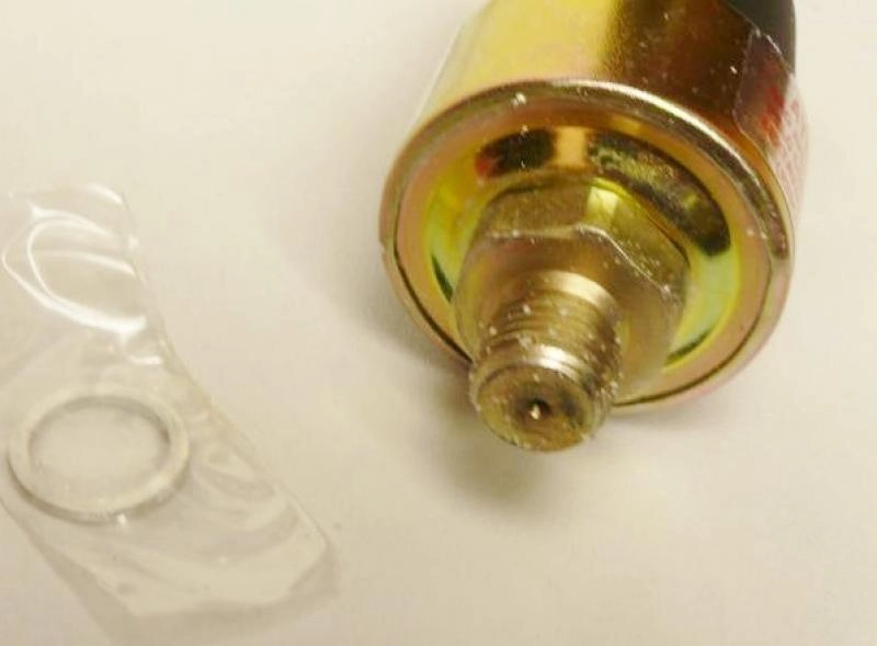 SENSOR MECÂNICO PRESSÃO ÓLEO PRESSAO OLEO MB 1421/1425/1625 OM-364/366 14X1.5