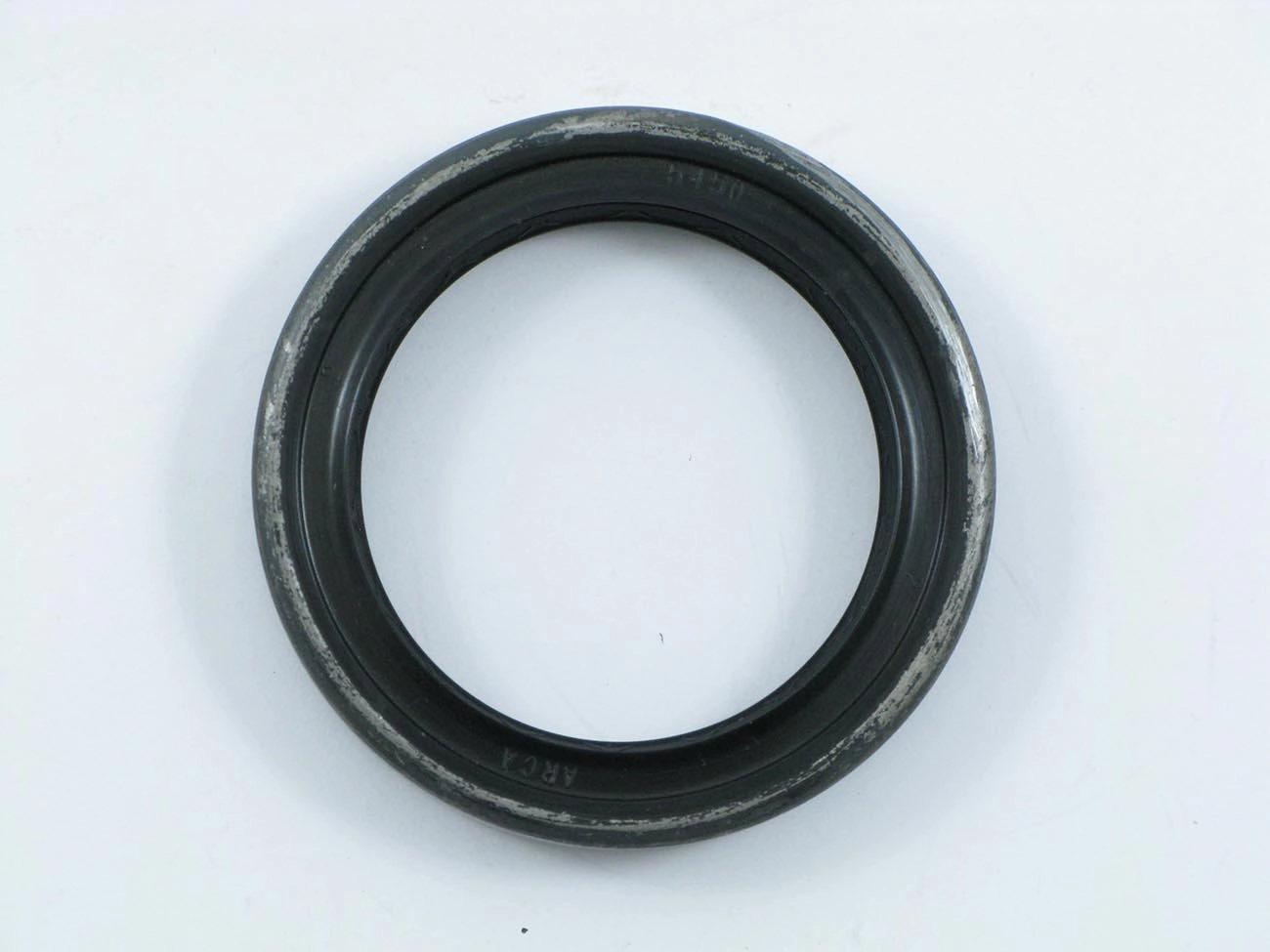 RETENTOR EIXO ENTALHADO/SAÍDA CAIXA CÂMBIO 48,00X65,00X12,00MM MB 608/708 48X65X12MM
