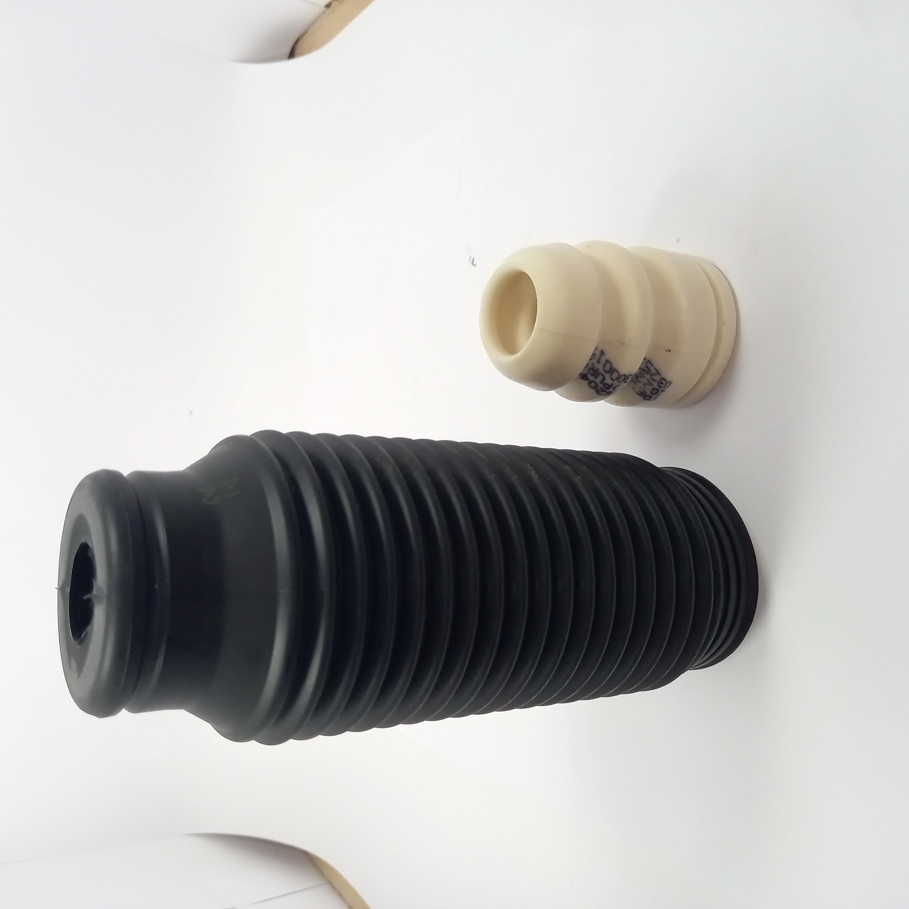 KIT AMORTECEDOR DIANTEIRO HYUNDAI I30 19/14 - BATENTE E COIFA