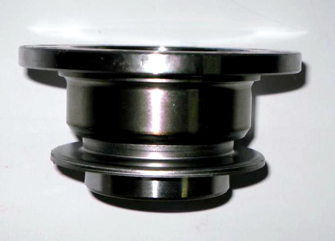 FLANGE ACOPLAMENTO DO PINHAO MB 1113/1313/1513/2013 - 8 FUROS 26 ESTRIAS