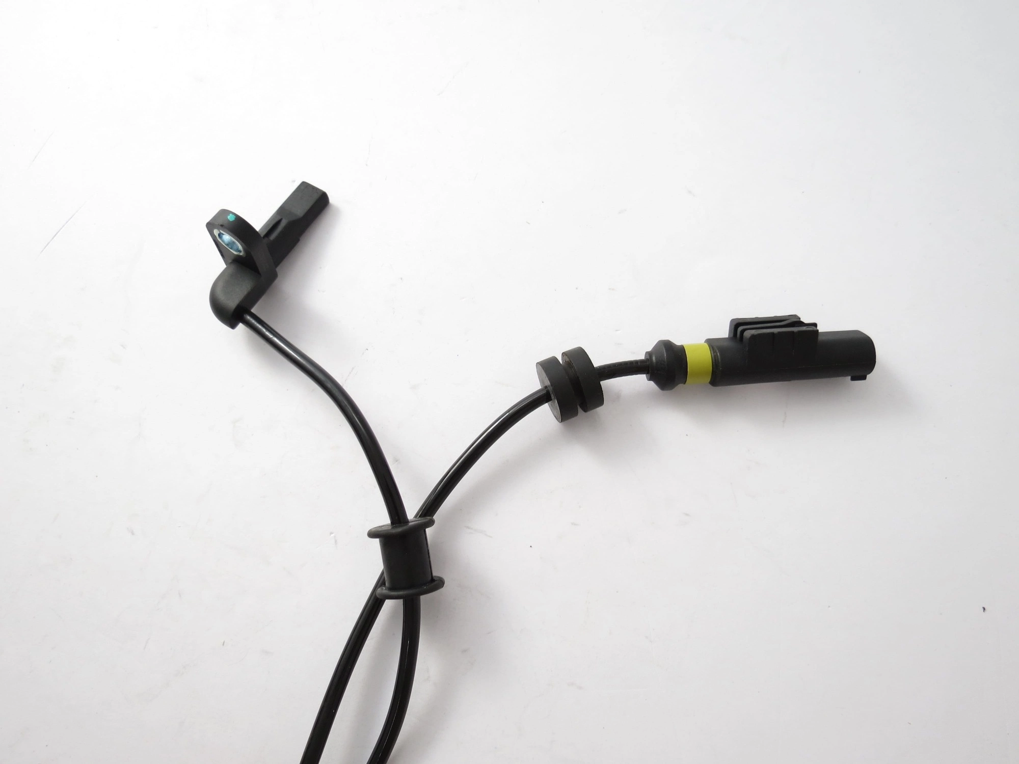 SENSOR ABS TRASEIRO DIREITO FIAT STRADA 1.4 2013/2014 - FIRE 2060MM