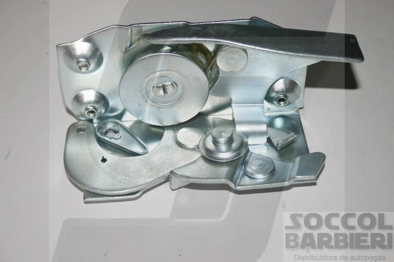 FECHADURA PORTA WILLYS F-75/RURAL 66/ - DIREITA