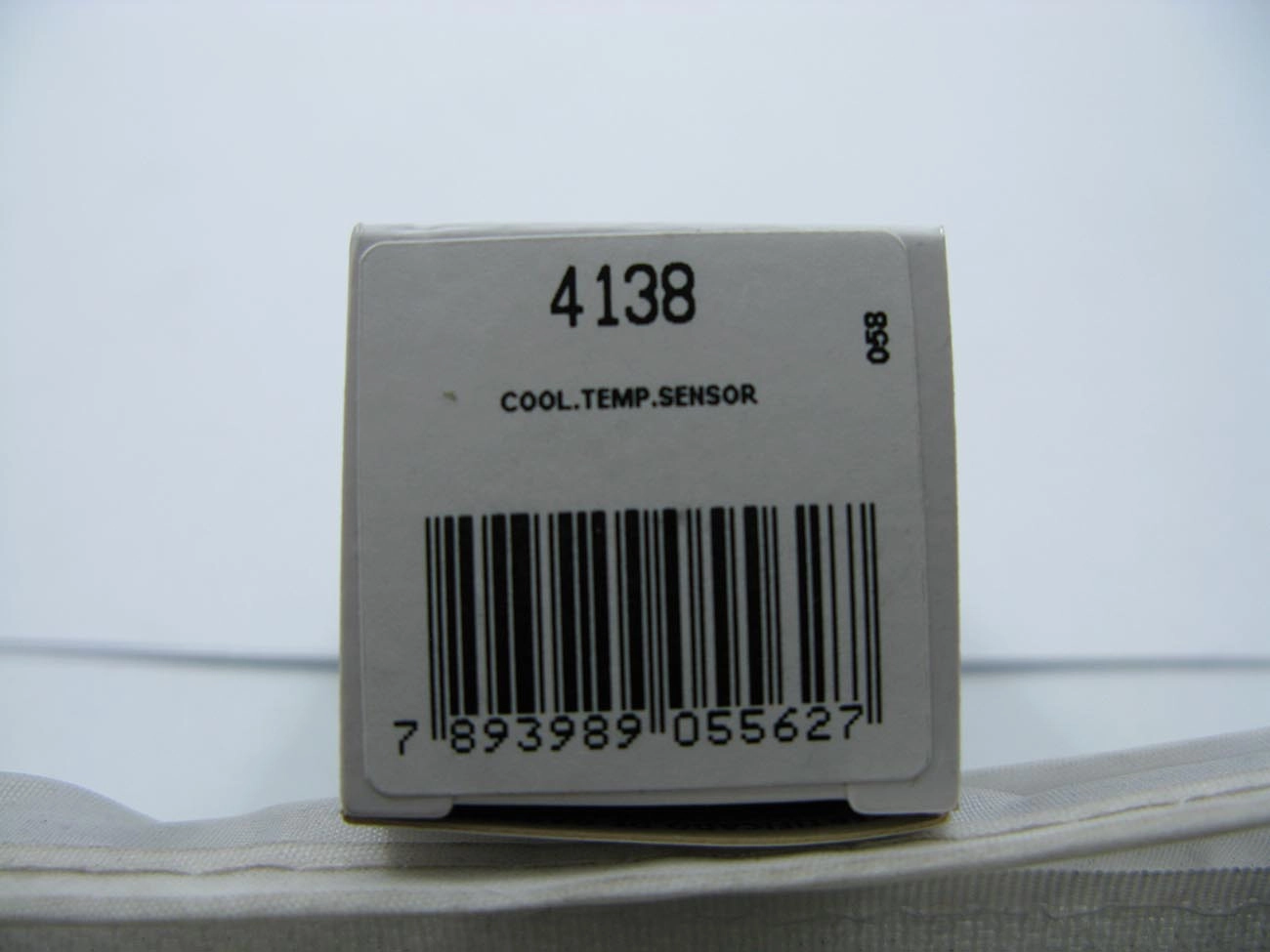 PLUG ELETRÔNICO BRANCO TOYOTA ETIOS 1.3/1.5 12/ - COROLLA 1.6 91/07 - 2.0 10/16  - HILUX 3.0 01/05