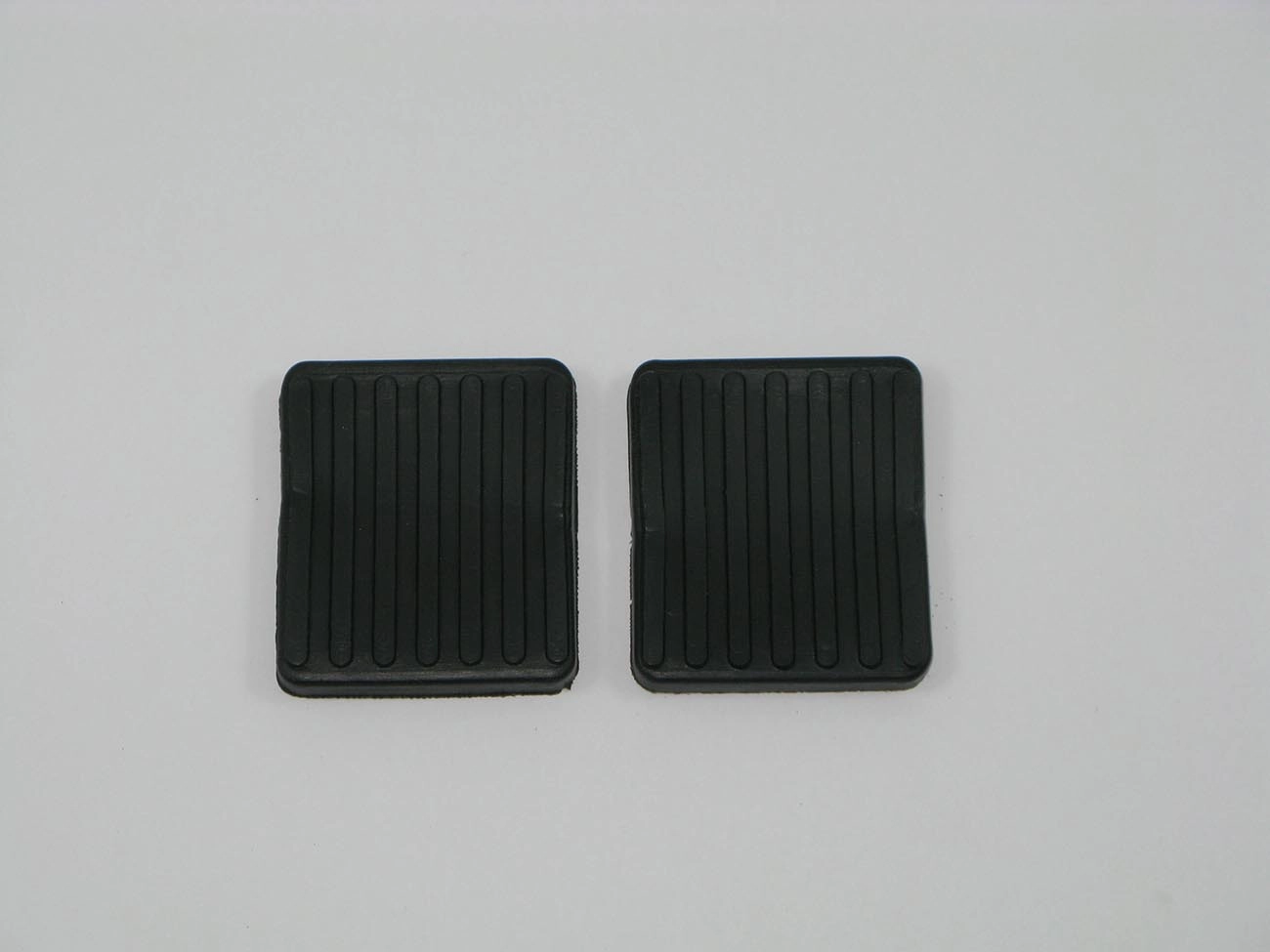 KIT CAPA PARA PEDAIS BORRACHAS VW FUSCA/BRASILIA/KOMBI 75/
