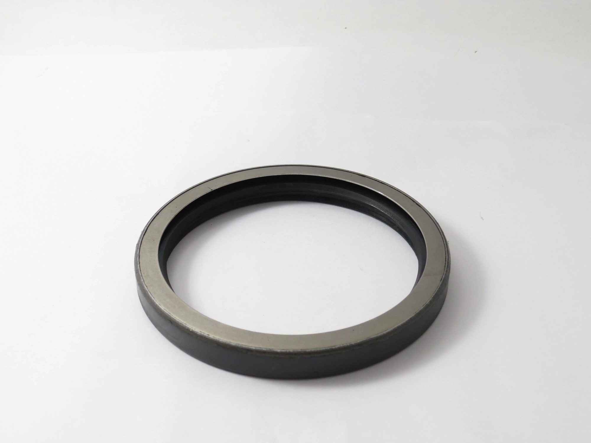 RETENTOR RODA TRASEIRA MB 1113/1313/1513/2013 FREIO A AR
