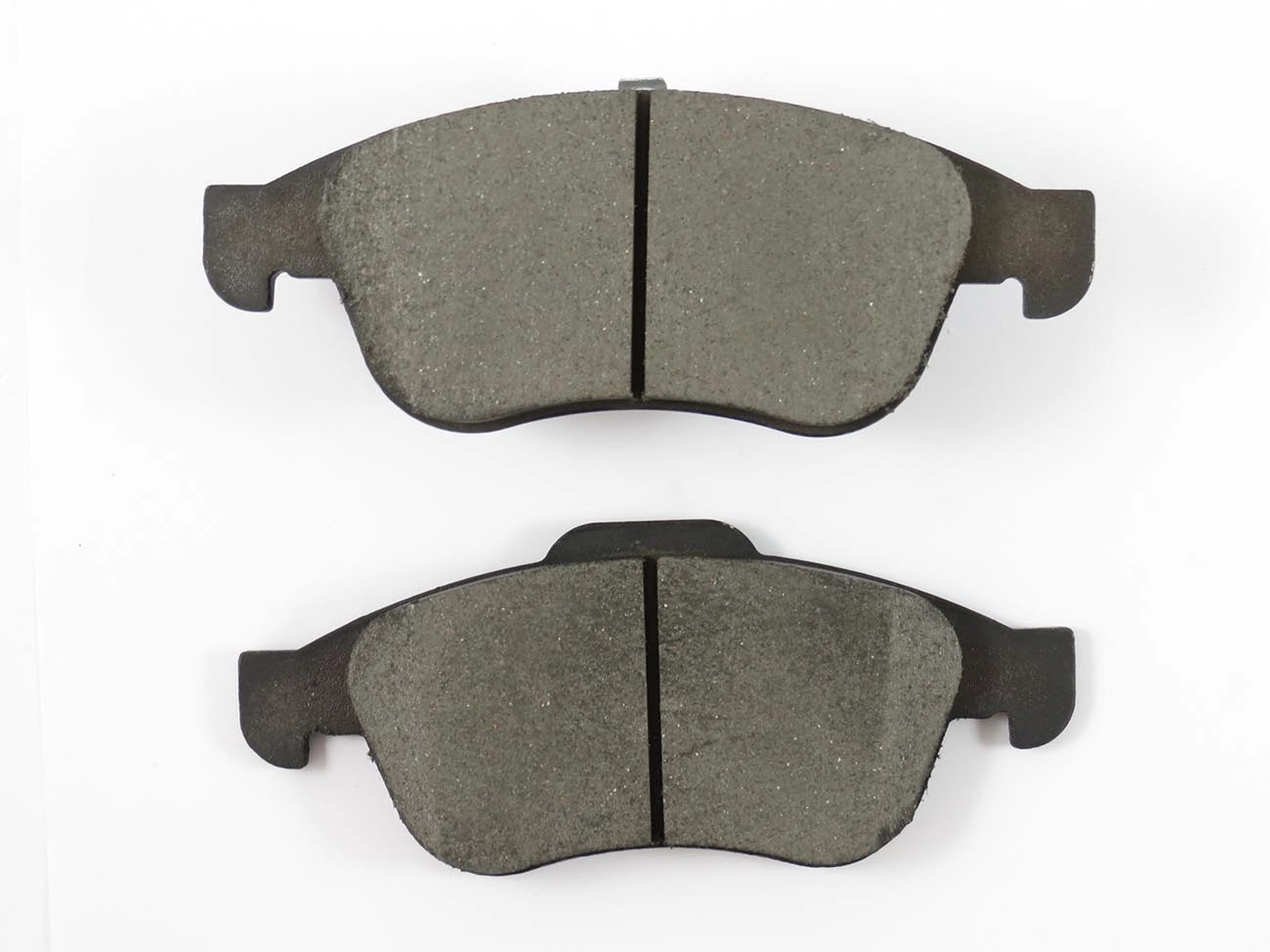 PASTILHA DE FREIO DIANTEIRA CAPTUR/DUSTER 2.0/ - FLUENCE 2.0/GT 11/ - OROCH 1.6 14/ - DS4 1.6 11/