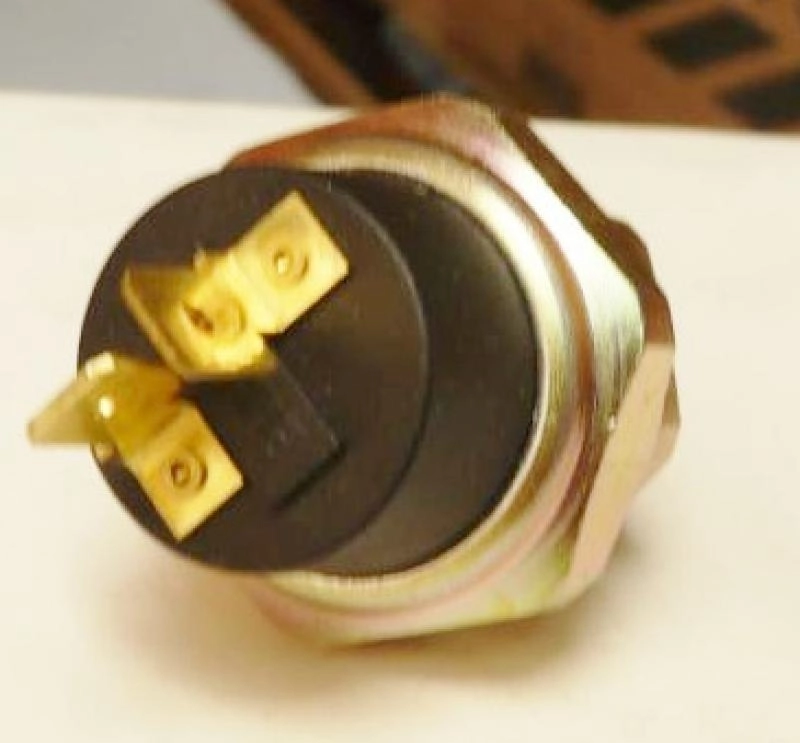 INTERRUPTOR DE FREIO - FORD CARGO