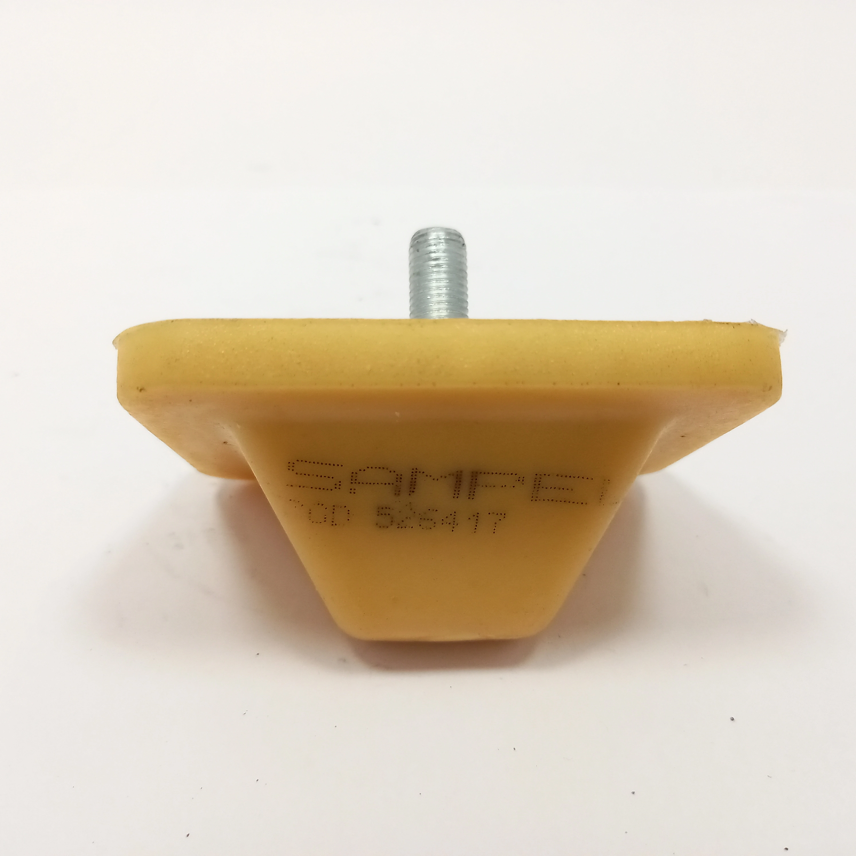 BATENTE INFERIOR HYUNDAI HR 2007/ SUSPENSÃO DIANTEIRA