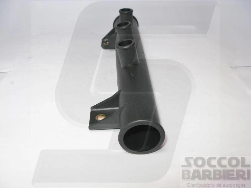 TUBO CIRCULAÇÃO ÁGUA MOTOR DO GM MONZA 82/96 - KADETT 89/98 - RETO COM TRES SAIDAS - COM AR QUENTE
