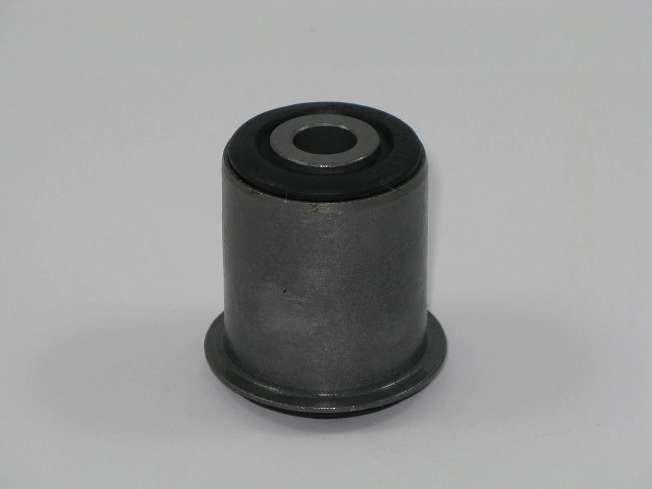 BUCHA DIANTEIRA BANDEJA INFERIOR SUSPENSÃO GM S-10/BLAZER 1995/2011