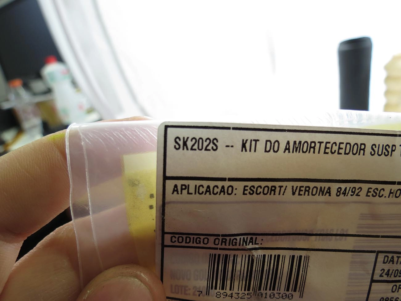 KIT AMORTECEDOR FORD ESCORT/VERONA /92 - VW APOLLO - TRASEIRO