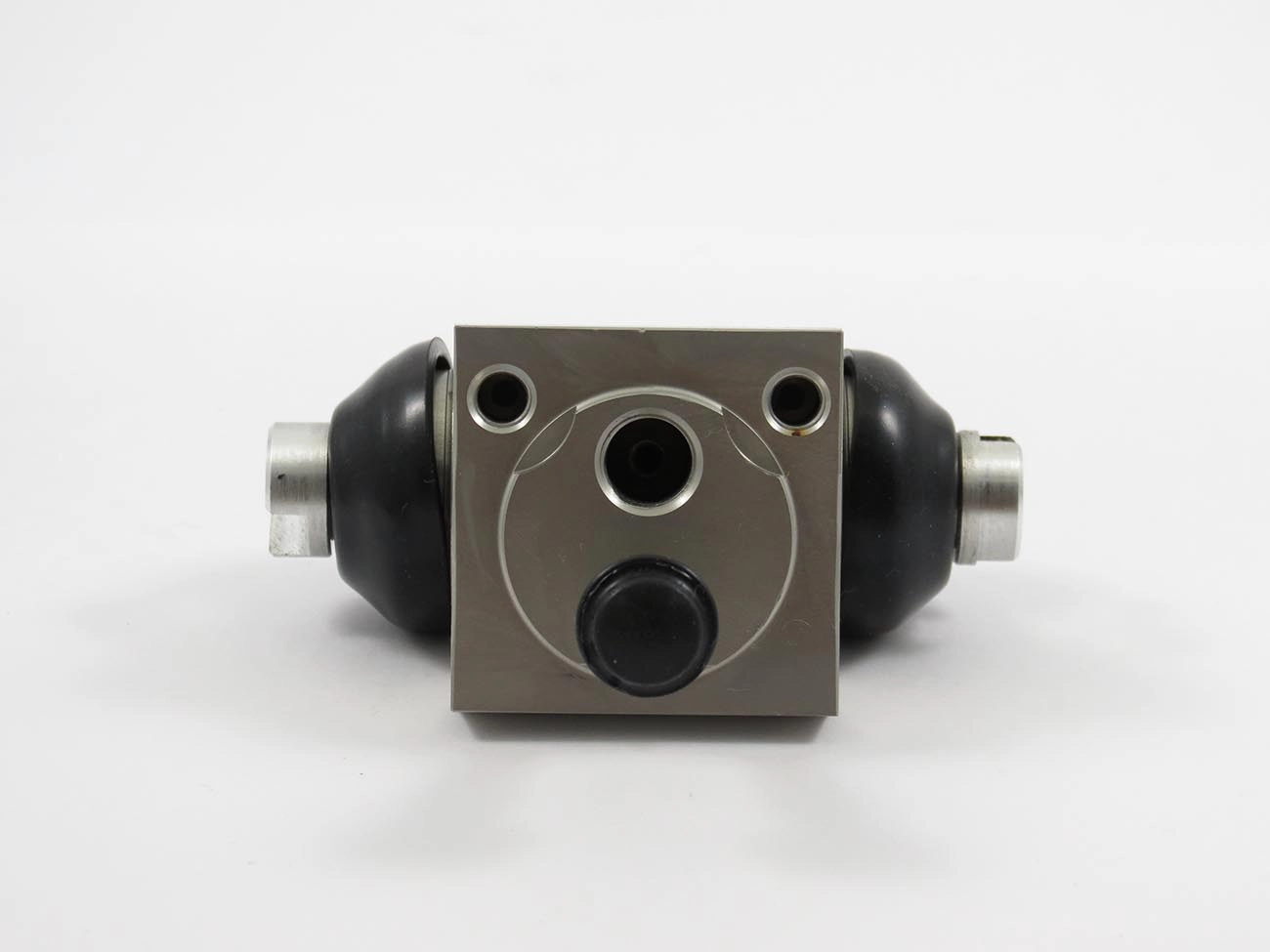 CILINDRO RODA MITSUBISHI PAJERO TR4 - TODOS - 20.63 - TRASEIRO