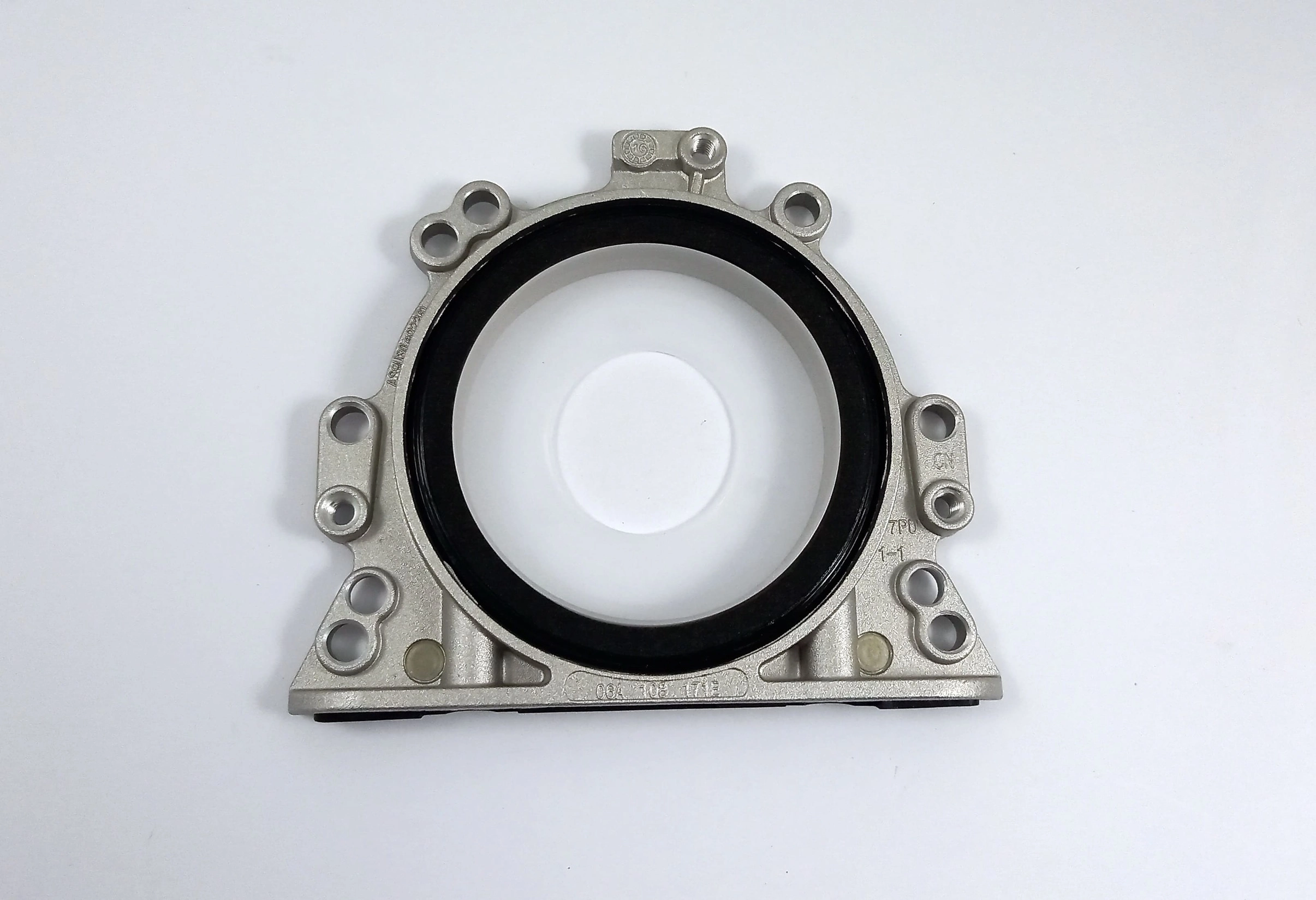 RETENTOR FLANGE TRASEIRO MOTOR VIRABREQUIM VW GOLF/PASSAT AUDI 1.8 20V - COM PARAFUSOS