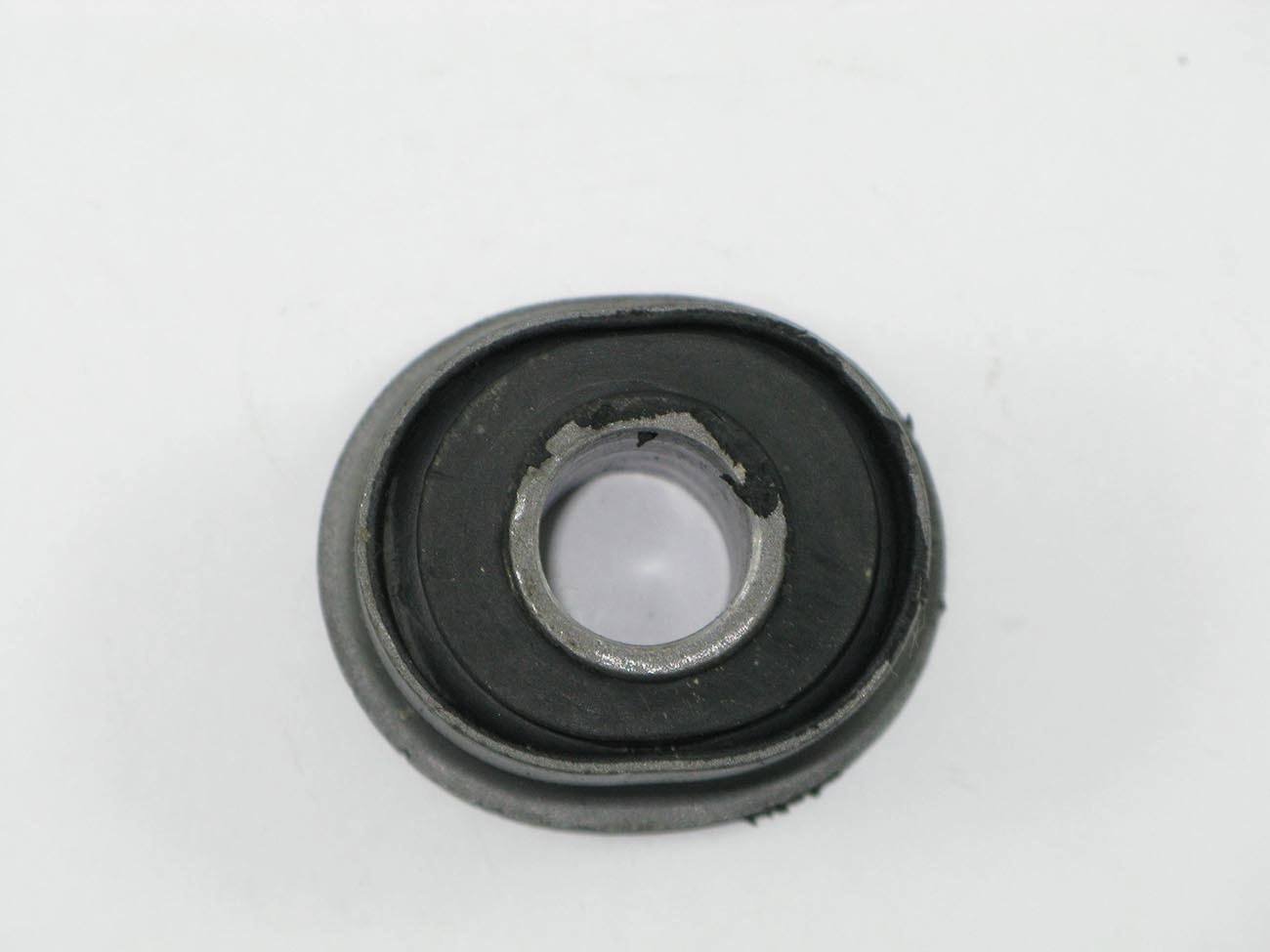 BUCHA SEMI EIXO DIANTEIRO FORD F-350 72/77 - F-400 75/85 - F-2000 80/85 - F-4000 72/98