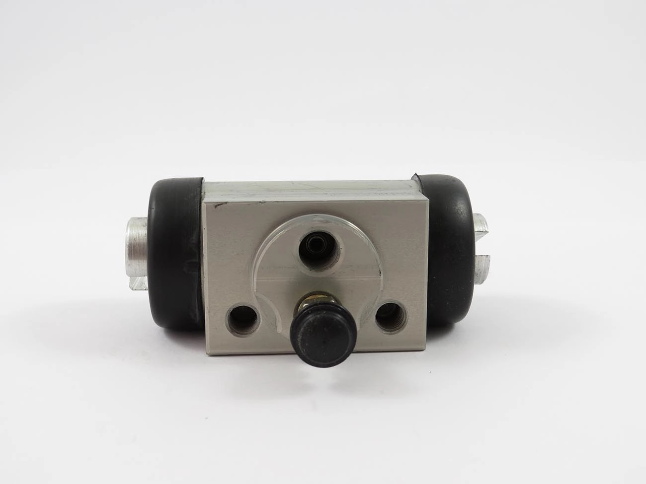 CILINDRO RODA TRASEIRA DIREITA MITSUBISHI L-200 4X4 92/ EXCETO SPORT - 7/8 - 22,22MM