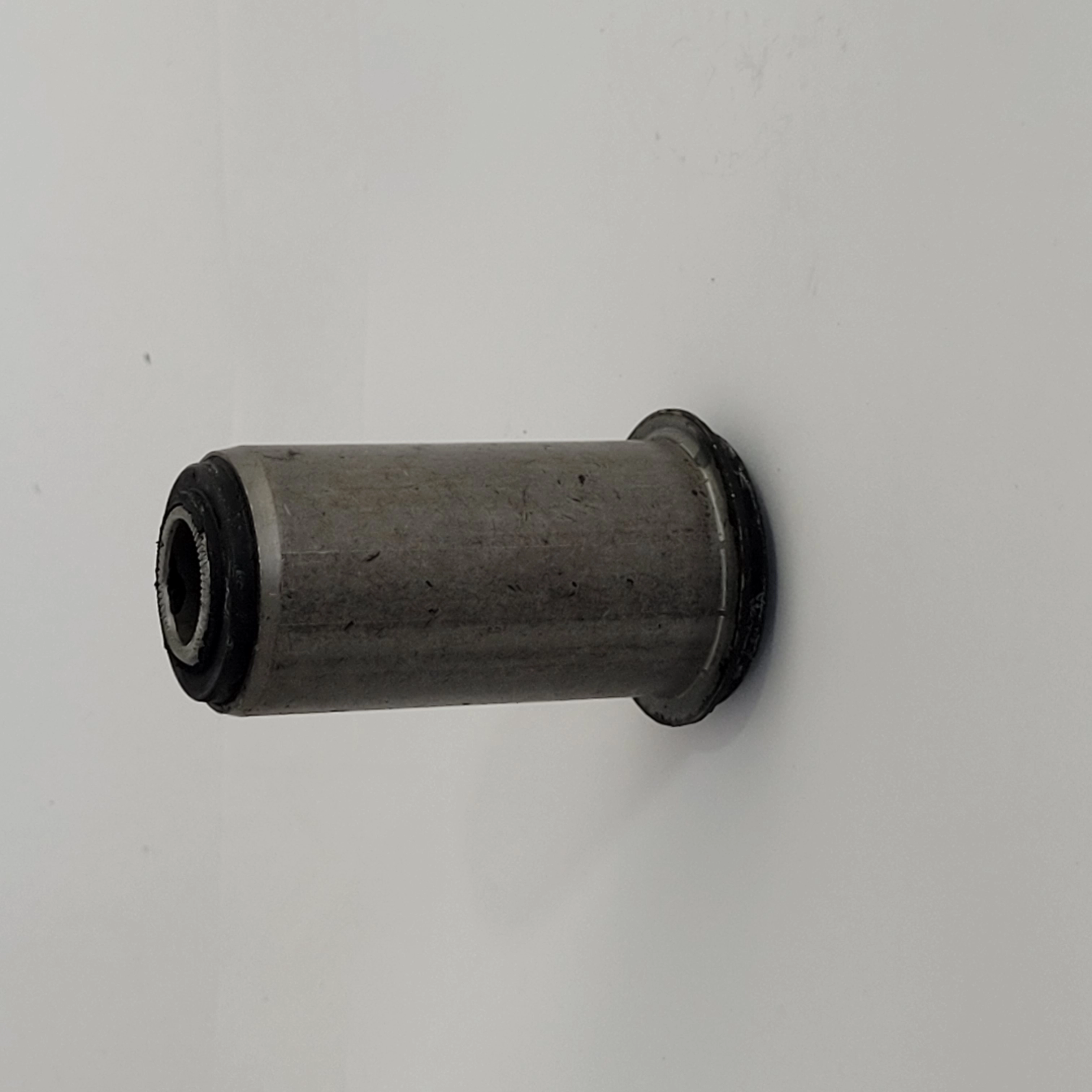 BUCHA MAIOR DA BANDEJA INFERIOR MITSUBISHI L200 1992/2002 - 4X4 - SUSPENSAO DIANTEIRA