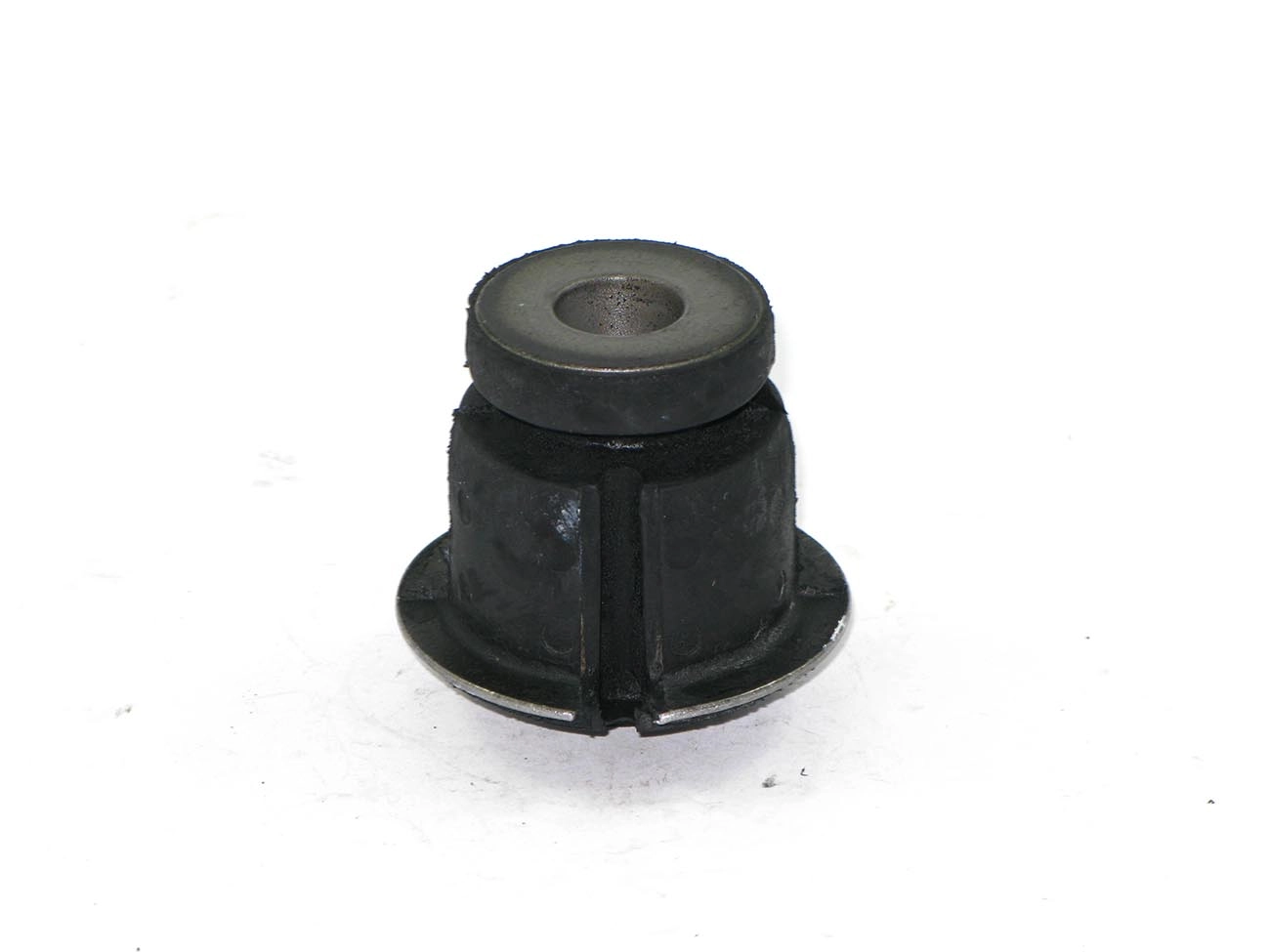 BUCHA DIANTEIRA QUADRO MOTOR 10 MM SUSPENSAO VW GOL/VOYAGE/PARATI/SAVEIRO 86/97 10MM