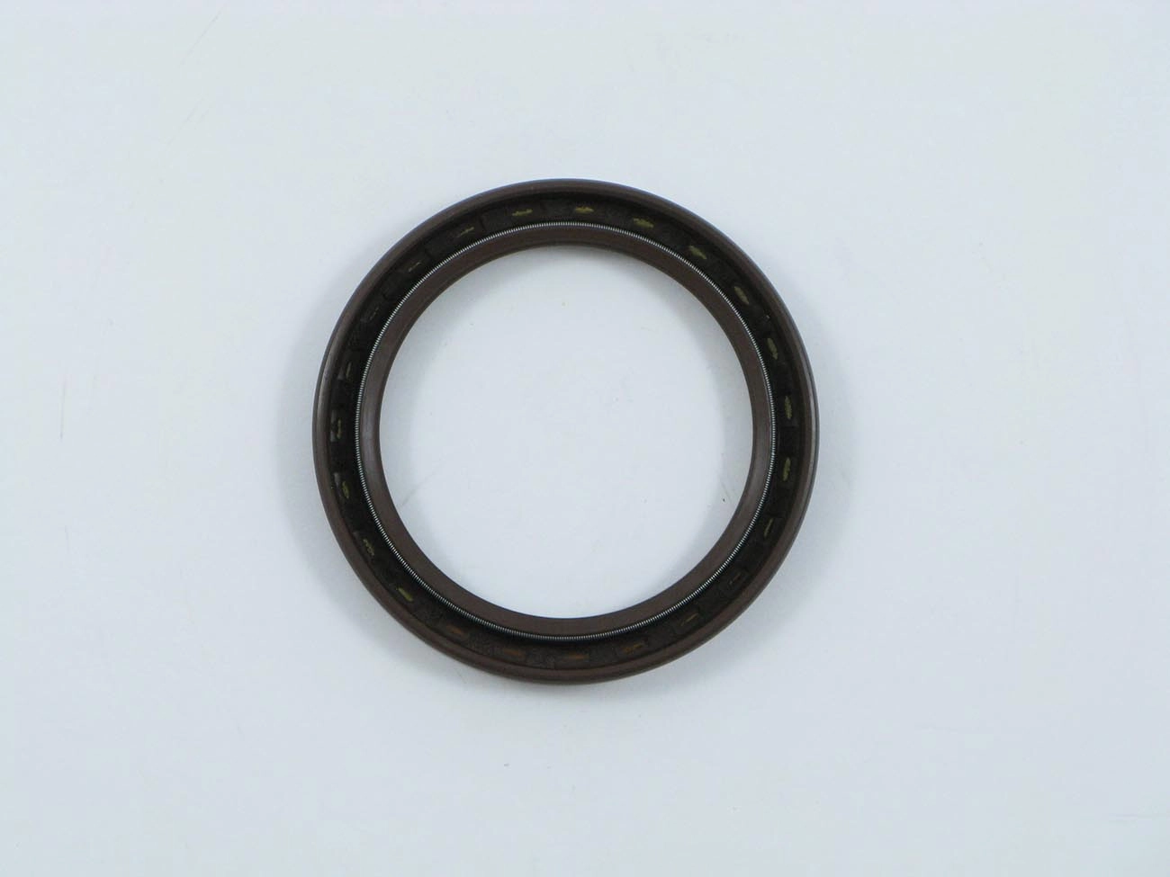 RETENTOR CÂMBIO ENTALHADO/FLANGE TRASEIRO FORD F-250/350 99/ - MB/IVECO/VW 10.160 - 50X65X8MM