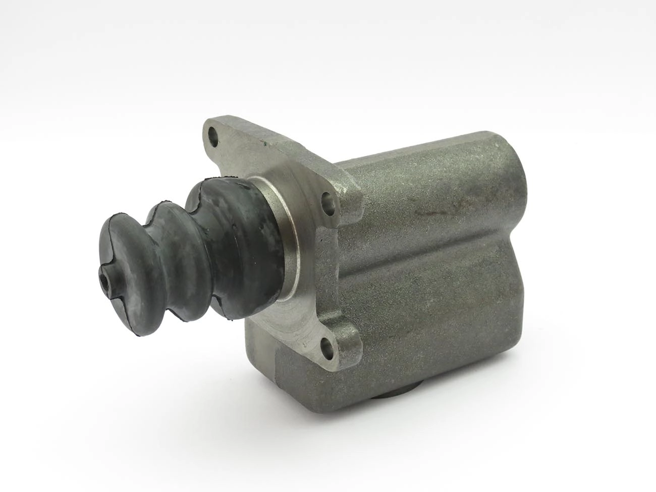 CILINDRO MESTRE FREIO SIMPLES CHRYSLER D-700 70/83 - FORD F-11000/F-600/F-7000 63/85 FIXAÇÃO 4 FUROS