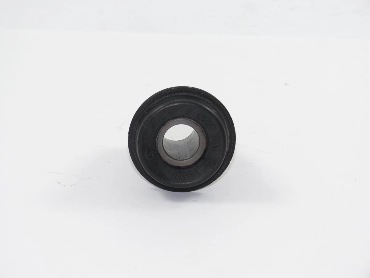 BUCHA TRASEIRA BANDEJA FIAT UNO 1.5R/1.6/PREMIO/ELBA 89/96 - FIORINO 88/ - SUSPENSÃO TRASEIRA