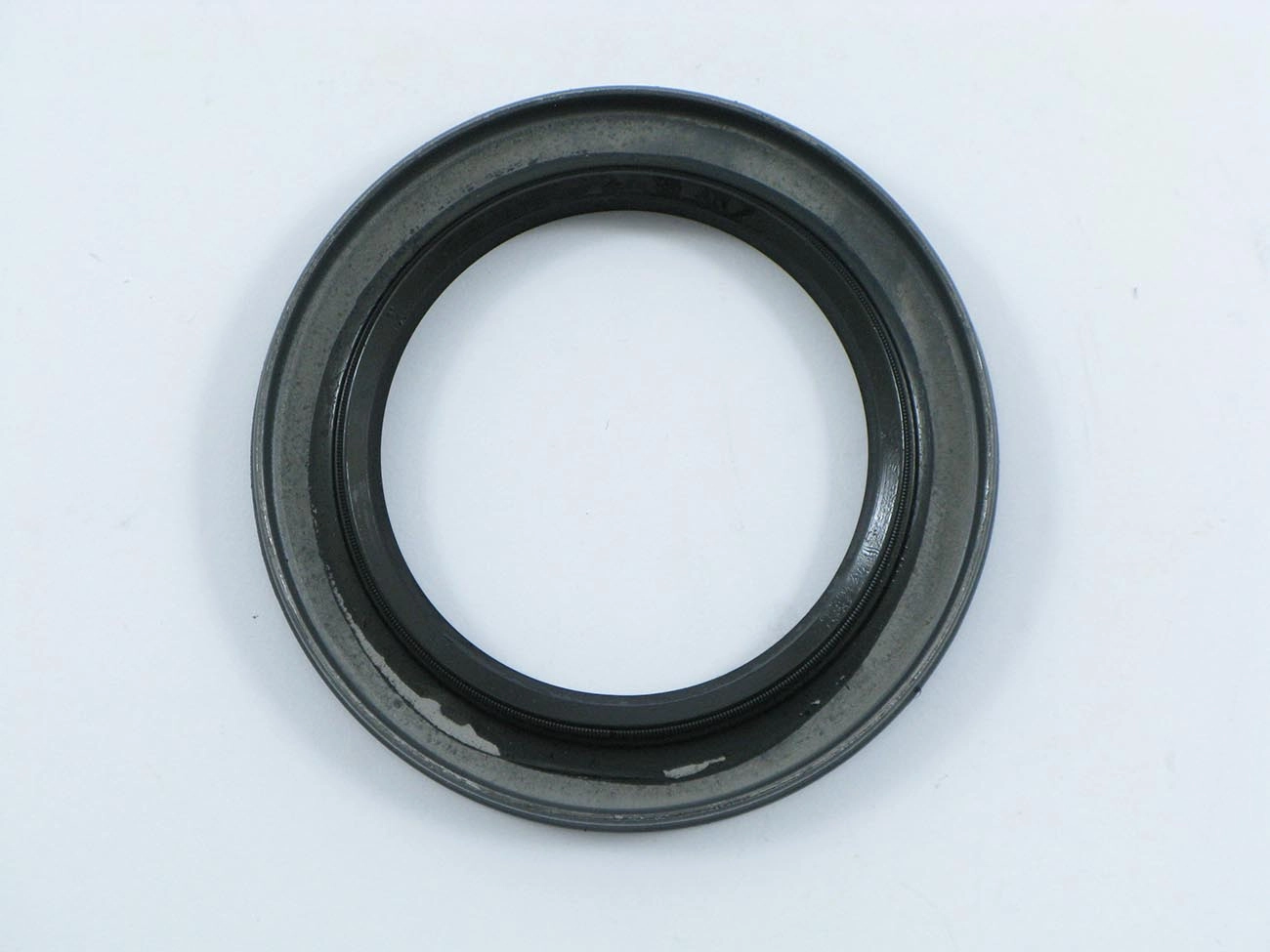 RETENTOR CUBO RODA DIANTEIRO 46,00X65,50X7,00X8,50MM DIANTEIRA FORD CORCEL/BELINA/DEL REY/PAMPA AGRÍCOLA 46X65,5X7X8,5MM