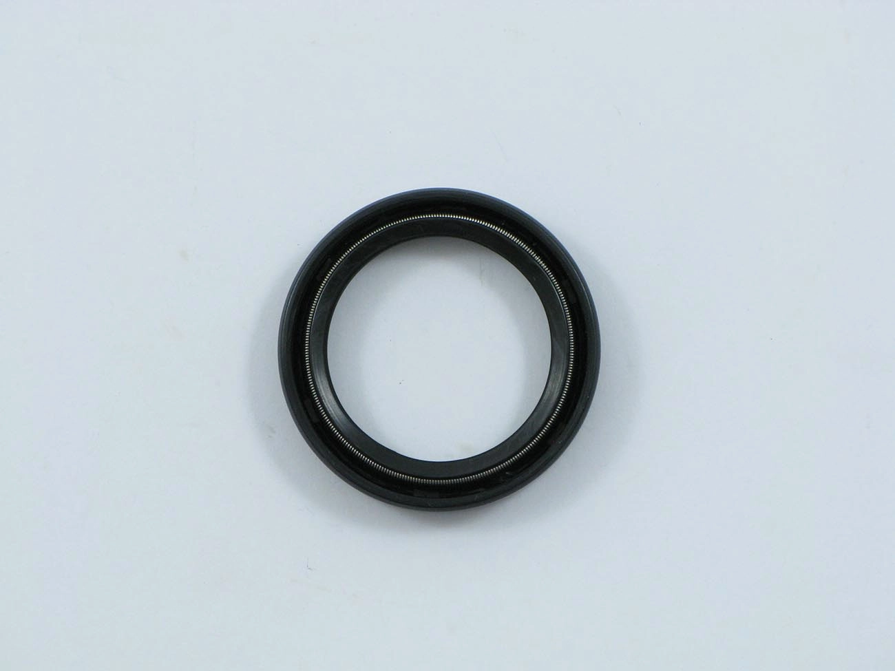 RETENTOR GARFO EMBREAGEM SCANIA - AMARELA CAIXA CONTROLE COMANDO PISTÃO - 28,50X38,10X7MM