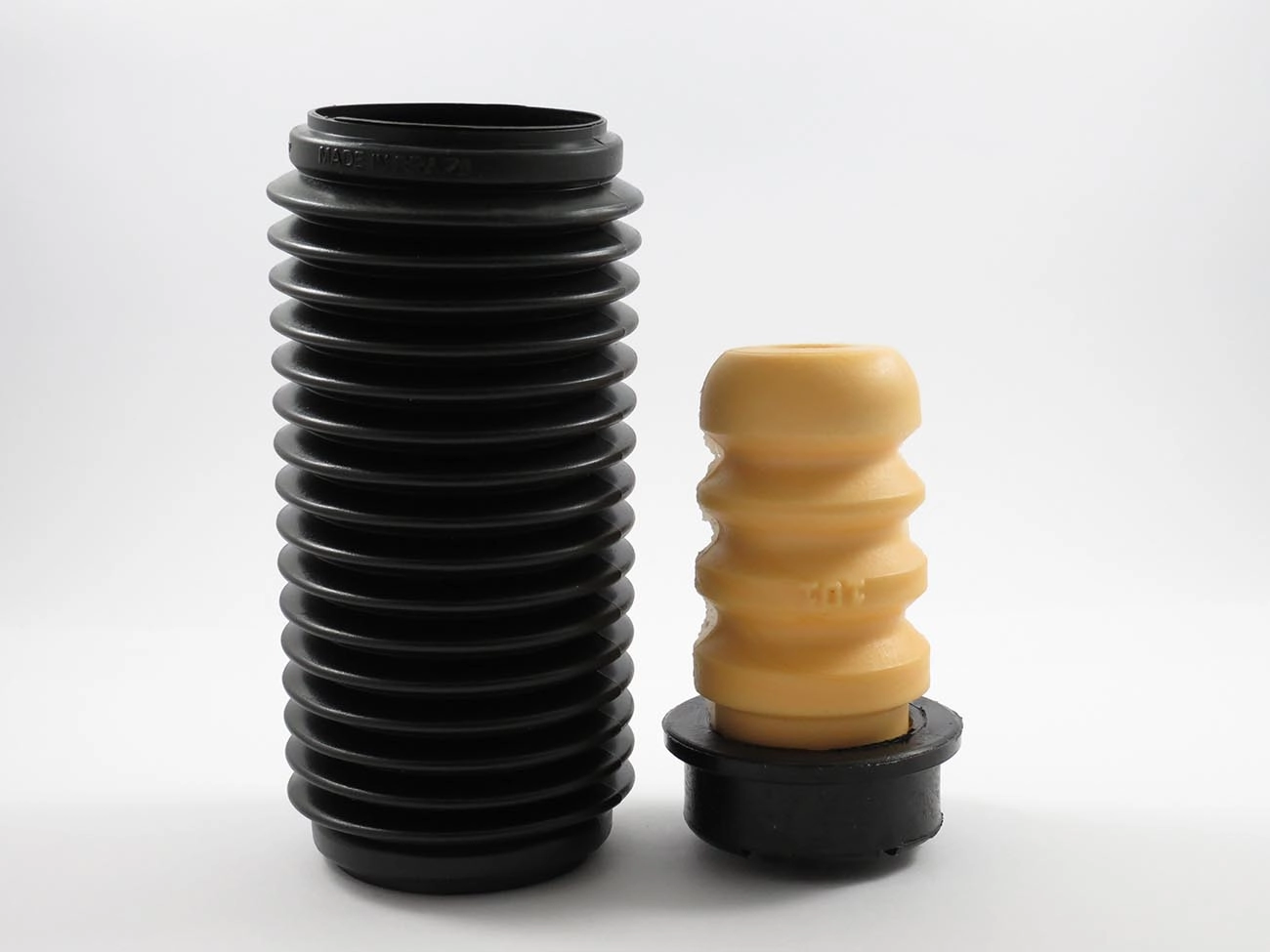 KIT AMORTECEDOR DIANTEIRO FIAT STRADA 99/ - IDEA 2005/ - PALIO ADVENTURE 2008/ - BATENTE E COIFA