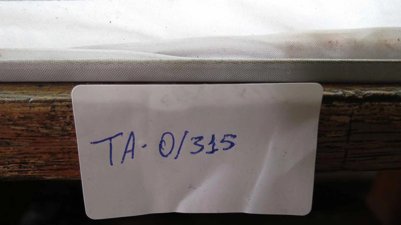 TAPA-PO CILINDRO RODA FORD F-350/4000 /84 TRASEIRO