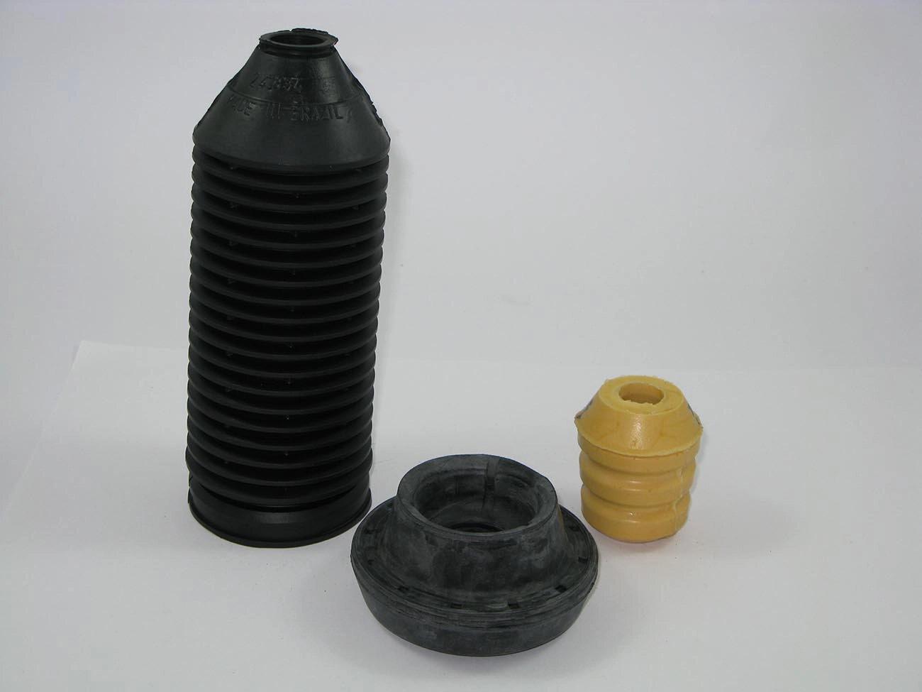 KIT AMORTECEDOR DIANTEIRO VW GOLF 96/ C/COXIM