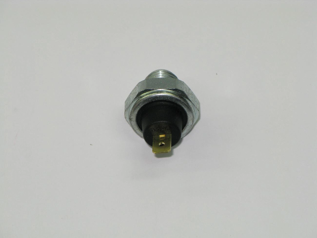 INTERRUPTOR PRESSÃO ÓLEO OLEO WILLYS F-75/JEEP/RURAL/MAVERICK/F-100 4 CIL